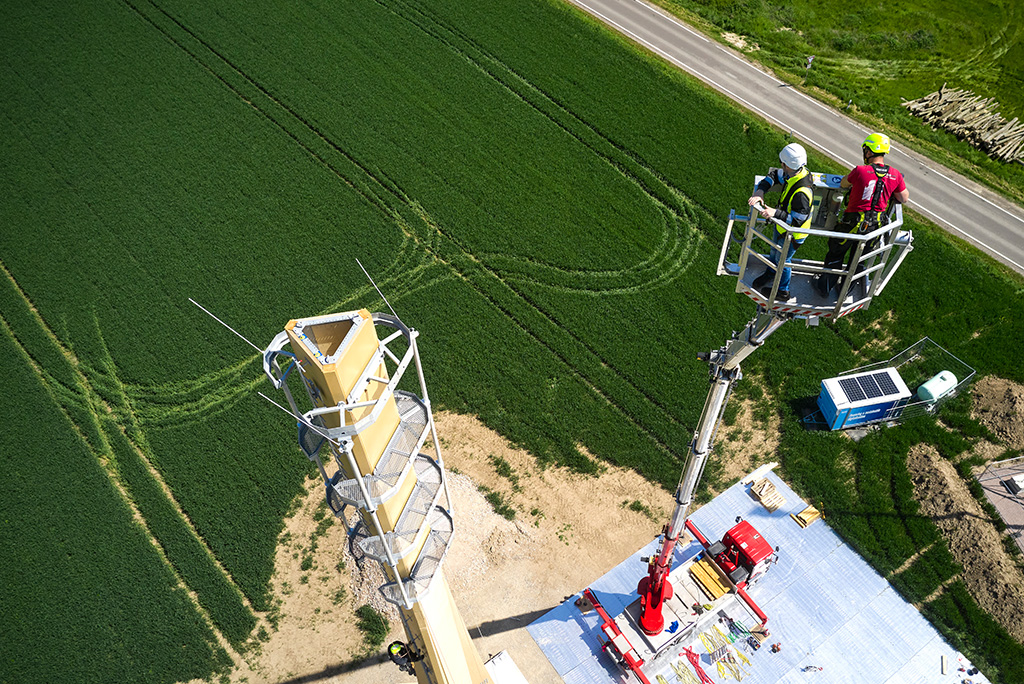 Cteam is building the first wooden mobile telephone mast for Vantage Towers