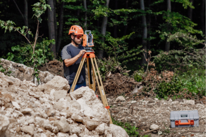 Ersatzneubau 110-kV Ltg. UW Wiener Neustadt - UW Wasenbruck Ersatzneubau 110-kV Ltg. UW Wiener Neustadt - UW Wasenbruck