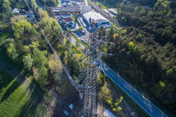 Montagearbeiten 220 kV Leitung UW Prutz - UW Westtirol