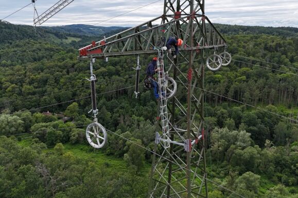 Ersatzneubau 110 kV DLtg. UW Krumau - UW Horn Ersatzneubau 110 kV DLtg. UW Krumau - UW Horn