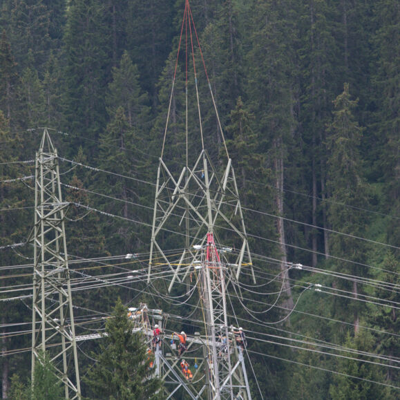 Leitungssanierung San Bernardino Etappe 2015 Los 3, 400 kV Soazza - Sils i.D.