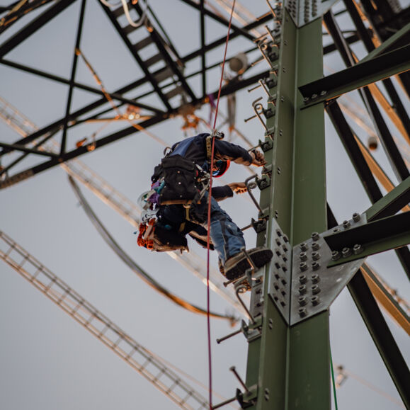 Zentralraum OÖ (Abschnitt 2) 110/220 kV-Leitung Ernsthofen - Hütte Süd Zentralraum OÖ (Abschnitt 2) 110/220 kV-Leitung Ernsthofen - Hütte Süd