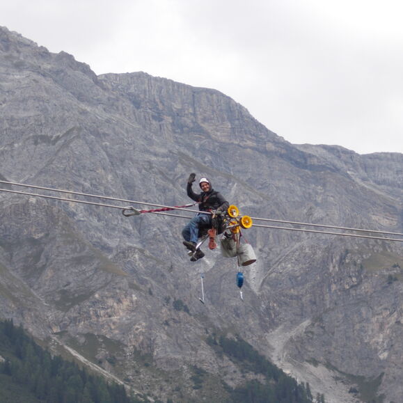 Leitungssanierung San Bernardino Etappe 2015 Los 3, 400 kV Soazza - Sils i.D. Leitungssanierung San Bernardino Etappe 2015 Los 3, 400 kV Soazza - Sils i.D.